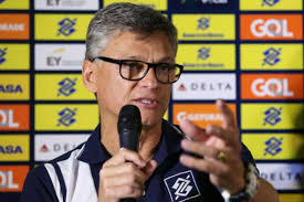 A equipe contou com o retorno presencial do técnico renan dal zotto. Renan Dal Zotto Se Diz Pronto Para Desafio E Destaca Crescimento Do Volei Brasileiro Gzh