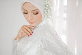 Di tokopedia, tersedia berbagai macam koleksi baju lebaran couple ayah ibu anak dari model muslim terkini dan desain terbaru hingga material bahan yang nyaman dan berkualitas secara lengkap. Contoh Sambutan Jawaban Lamaran Pihak Perempuan Disertai Pantun Qobiltu Co