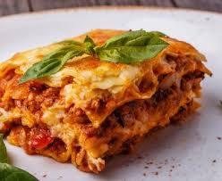 Lasagnes A La Bolognaise Tres Facile Recette Lasagne Bolognaise Lasagne Traditionnelle Lasagnes