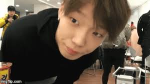 Vi har samlet et hold bestående af prisvindende journalister, som leverer historier med indblik og oversigt. K Pop 1242202 Bobby Ikon And Gif On Favim Com
