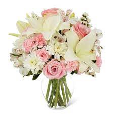Shop our cheap flower delivery for inexpensive anniversary birthday corporate gifting congratulations get well housewarming i'm sorry just send flowers cheap without losing out on the quality of your favorite floral arrangements. Best Way To Send Flowers Near Me Cheap Flowers Near Me