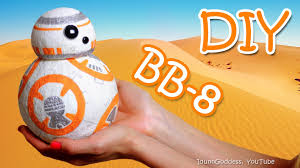 How To Make A Bb 8 Money Box Out Of Paper Napkins Diy Bb8 Droid From Star Wars Paper Mache Diy Geeky Craft Diy Napkins