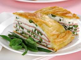 250 g di pomodori pelati. Tyropita Ovvero La Torta Salata Greca Sale Pepe