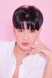 Gần nửa thập kỷ yêu nhau, bạn trai thứ 15 vẫn không đồng ý để Đào Bá Lộc  công khai danh tính