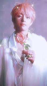 In an interview to rolling stone, kim taehyung said he was a hidden member for almost two years and he was 'sad' as he did not understand . Taehyung A Retro 90 S Heartthrob Taehyung Heartthrob Bts Aesthetic Pictures