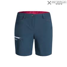 Hose is a village and former civil parish, now in the parish of clawson, hose and harby, in the borough of melton and the county of leiceste. Montura Safari Bermuda Hose Damen Jeansblau Im Ersten Montura Store Online Shop In D