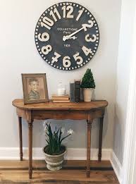 Modern Coastal Farmhouse Style Get The Look Coastal Farmhouse Style Coastal Decor Decor