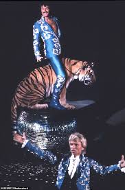 A look back at the most famous celebrities and noteworthy figures who died in 2020. Legendary Siegfried And Roy Magician Roy Horn Dies At 75 Wstale Com