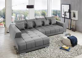 Entspannte Und Unterhaltsame Momente Mit Dieser Grosszugigen Wohnlandschaft Von Carryhome Die Grosse Sitzflache La Wohnzimmer Sofa Couch Mobel Schlafzimmer Deko