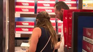 110 millions d'euros par an. Andorre Un Tarif Minimum Du Tabac Pour Lutter Contre Le Trafic De Cigarettes Youtube