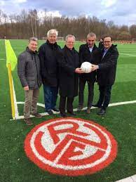 Interessante orte in der nähe sind: Kunstrasenplatz Seumannstrasse Eroffnet Essen Nord
