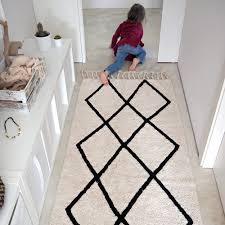 International © copyright 2021 | lorenacanals.com get a quote for Lorena Canals Bereber Waschbarer Teppichlaufer Beige 80x230cm Kaufen Amara