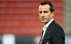 From wikipedia, the free encyclopedia. Foot Julien Stephan Est Rassure Par Son Club Sport Business Mag