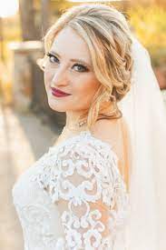 Rustic Elegant Wedding Venue Winter Wedding Brides Of Texas Wedding Venues Near Dallas Bridal Portrai Bride Hairstyles Loose Hairstyles Bridal Braids