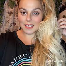 Uhmm so I have something weird and a little frightening to share. I was  walking back home from the supermarket yesterday across town. It was about  half 8 in the evening. As