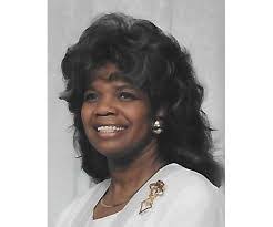 Mae Dawson's Instagram, Twitter & Facebook