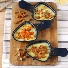 Top 10 Des Revisites De Raclette Originales Tout L Univers De La Cuisine Professionnelle Recettes De Cuisine Alimentation Cuisine