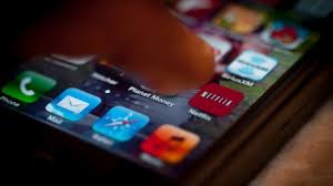4# vithot juga menghadirkan layanan tv online. 5 Aplikasi Streaming Film Gratis Untuk Ponsel Android