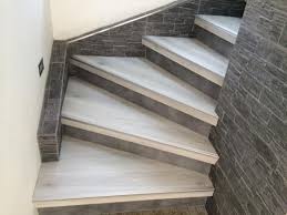 Epingle Par Go Sur Stairs Escalier Beton Escalier Bois Escalier Exterieur Beton