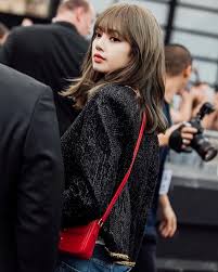 Pin By Aftabalam On Black Pink Kpop In 2020 Lisa Hair Blackpink Fashion