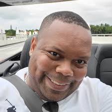 Robert Allen (@ra80sbaby) • Instagram photos and videos