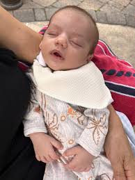 Hi all, at nightfeeds, 3mo takes 2 or 3oz maybe twice during the night,  sometimes she falls back asleep straight afterwards, without being burped.  Do you think this is ok?