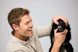 Fans go wild for Dr. Chris Brown's baby news #handsome #bondivet  #animalplanet #animaldoctor #baby #Fans