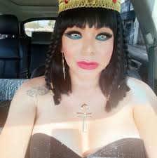 Tres mujeres en la hoguera" película mexicana (1979), dirigida por Abel  Salazar, protagonizada por Maricruz Olivier, Pilar Pellicer, Maritza  Olivares, y Rogelio Guerra, con el debut cinematográfico de la cantante  Daniela Romo.