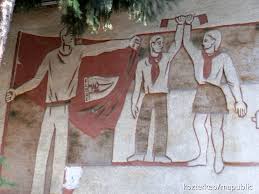 Use custom templates to tell the right story for your business. Uttorok Kozterkep