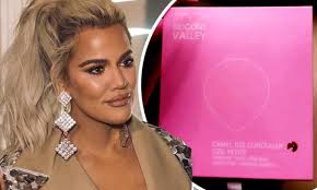 Between the combination of the anatomy and absolutely wonderful conditions, the shape is supposed to look like. Khloe Kardashian Declares I Love This Person As Random Fan Sends Her A Camel Toe Concealer Daily Mail Online