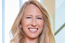 Sky, si dimette il ceo Jeremy Darroch: al suo posto arriva Dana Strong