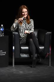 With julianne moore, alec baldwin, kristen stewart, kate bosworth. For Julianne Moore It S Not Misery It S Real Life Nytimes Com