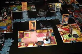 The show focuses on eight students living at a boarding school anubis house of which nina is the new occupant. Das Haus Anubis Brettspiel Rezension