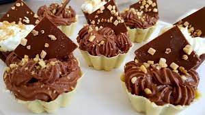 تحلية باردة بدون فرن سهلة وسريعة كيكة باردة بدون فرن سهلة وسريعة كيكة سهلة وسريعة youtube desserts food brownie