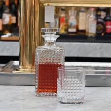 Bunhut Whiskey Decanter With Airtight Geometric Stopper,32Oz Liquor  Decanter,Glass Decanter,Diaphanous Liquor Bottle,Decanter With Airtight Lid  For Whiskey,Vodka,Bourbon,Scotch,Brandy,Wine - Walmart.Com