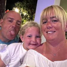 Hi, we are looking for a car valeting service who can do car cleaning at  home at a reasonable price. Any recommendations please? Thanks