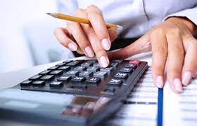 An officer in a public office, who has charge of the accounts() one whose profession includes organizing, maintaining and auditing the records of anotherthe records are usually, but not always. Buhgalter Serdce Kompanii Onlajn Kursy
