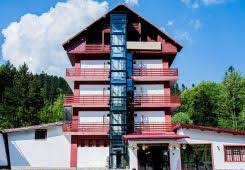 Hotelul teju este amplasat in centrul orasului slanic, in imediata vecinatate a salinei slanic. Hotel Orizont Din Slanic Prahova Prahova