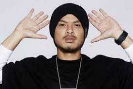 He is an actor, known for babi (2020), nasi lemak 2.0 (2011) and hantu gangster (2012). Rapper Namewee Under Probe For Cny Video Entertainment News Top Stories The Straits Times