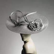 Problems With Large Disc Hats How To Make Hats Millinery Classes Hat Academy Philip Treacy Hats Hats Fancy Hats