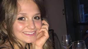 Student falls to her death while taking photos at tourist lookout