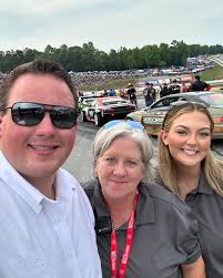 Wishing the best Mother the happiest Mother's Day. Thank you for everything  you do for me. I love you so much. I hope you have an amazing day. 💙