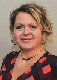 Samantha Meadows's Instagram, Twitter & Facebook