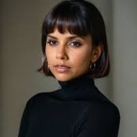 Courtney Kahn's Instagram, Twitter & Facebook