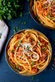 Amatriciana Is A Simple But Tasty Italian Dish Made With Bucatini Pasta So Good Pasta Amatriciana Amatriciana Italian Main Courses