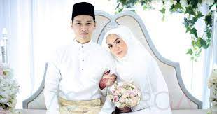 Beberapa orang mengatakan fakta anak kedua memiliki karakter yang sulit karena mereka sering tidak mendapatkan perhatian yang cukup karena diambil oleh si sulung dan si bungsu. Ini Untungnya Berjodoh Dengan Anak Kedua Seorang Yang Kuat Hadapi Tekanan Boleh Jadi Sahabat Baik Till Jannah Kashoorga