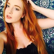 Vicki Neff's Instagram, Twitter & Facebook