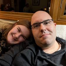 How to sell baseball cards quickly?