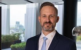 What wealth management fees does deutsche bank private wealth management charge? Deutsche Bank Wealth Management Poaches Vontobel Chief Strategist