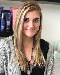 Stephanie Anderson at Salon Re